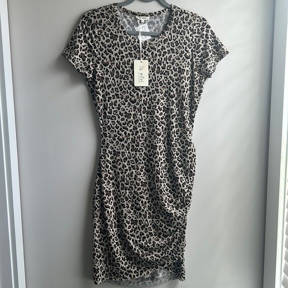 5/$25 Women's Leopard Print Dress, Form Fitting, Stretch, NWT, Medium - Picture 1 of 6